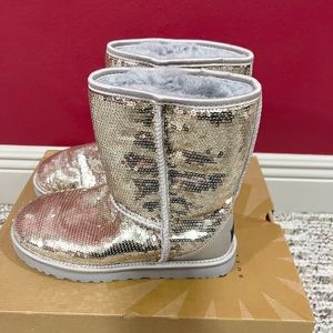 silver sparkly ugg boots